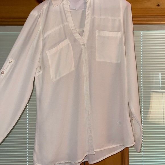 Everything is a size small and in perfect condition $75 for all - Picture 4 of 16